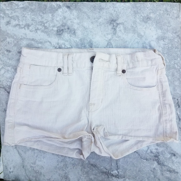 Madewell Pants - Madewell shorts off white size 25 Mini Shorts Denim